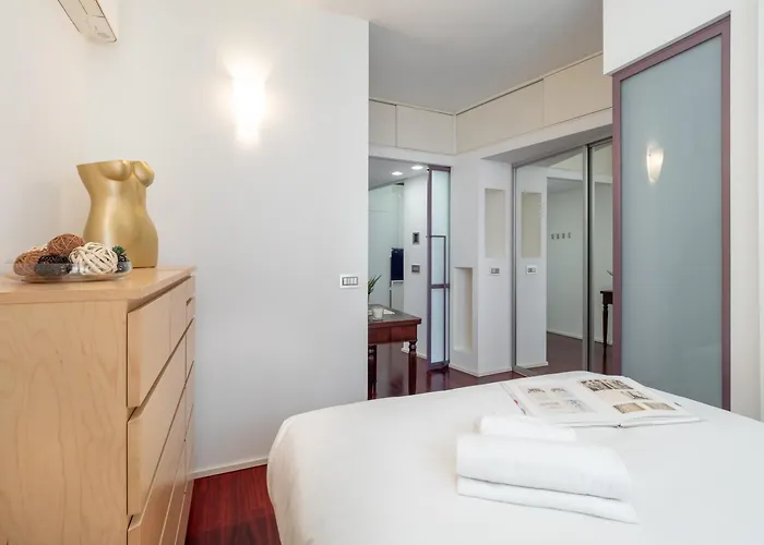 Apartment Vigliani Milan